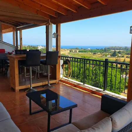 Paul And Maria Sea View Apartment